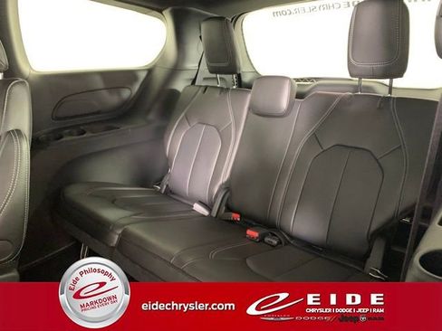 New 2026 Chrysler Voyager LX image 15