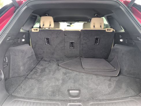 Used 2017 Cadillac XT5 FWD image 5