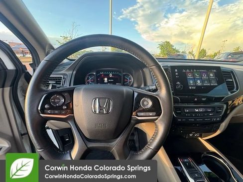 Used 2021 Honda Pilot Touring image 14
