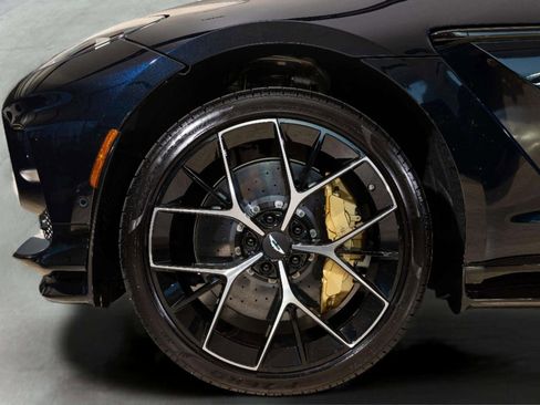 New 2026 Aston Martin DBX 707 image 7
