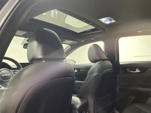 Certified 2023 Kia Forte GT w/ GT2 Package image 18