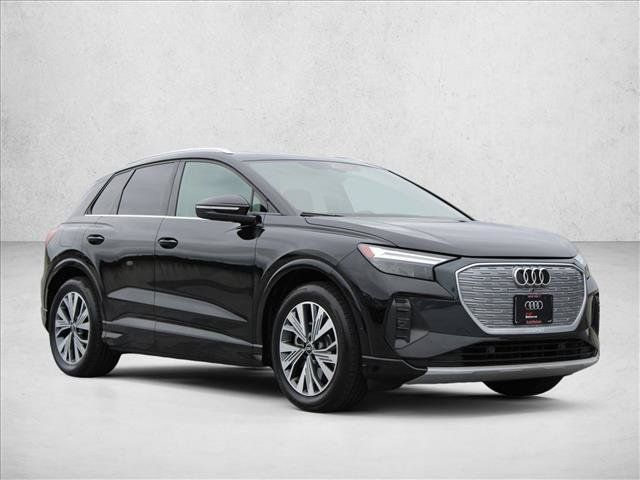 Used 2023 Audi Q4 e-tron Premium Plus w/ Premium Plus RWD image 3