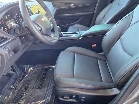 Used 2025 Cadillac CT4 Premium Luxury image 18