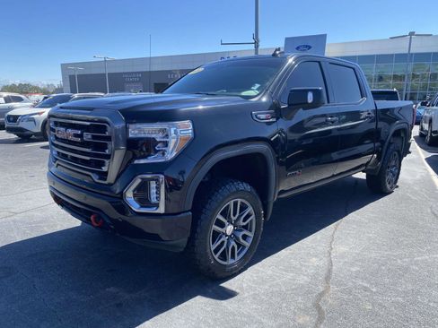 Used 2020 GMC Sierra 1500 AT4 w/ AT4 Premium Package image 3