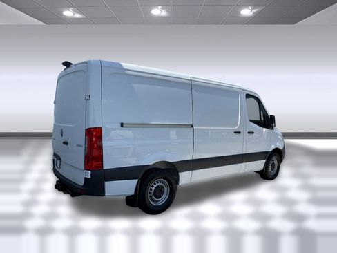 New 2025 Mercedes-Benz Sprinter 2500 image 9