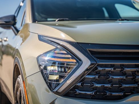 Used 2025 Kia Sportage X-Line image 11