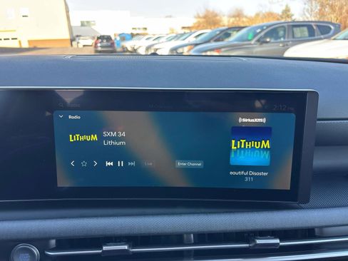 Used 2025 Hyundai Tucson SEL AWD/4WD image 24