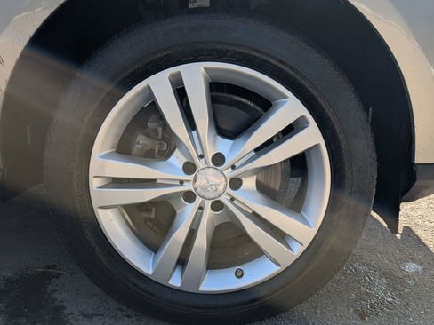 Used 2014 Mercedes-Benz ML 350 4MATIC image 11