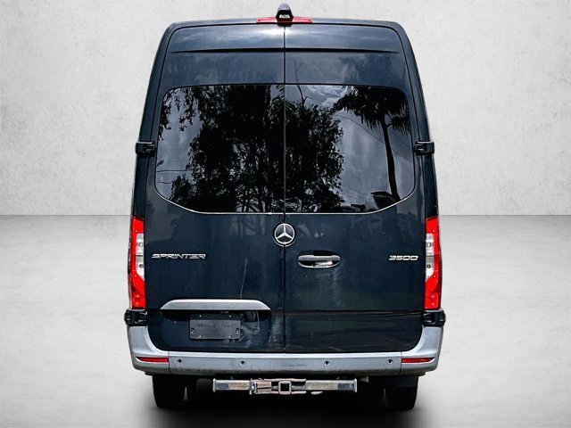 Used 2021 Mercedes-Benz Sprinter 3500 image 4