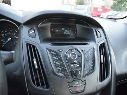 Used 2014 Ford Focus S image 12