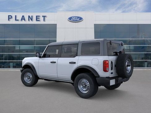 New 2025 Ford Bronco 4-Door image 5