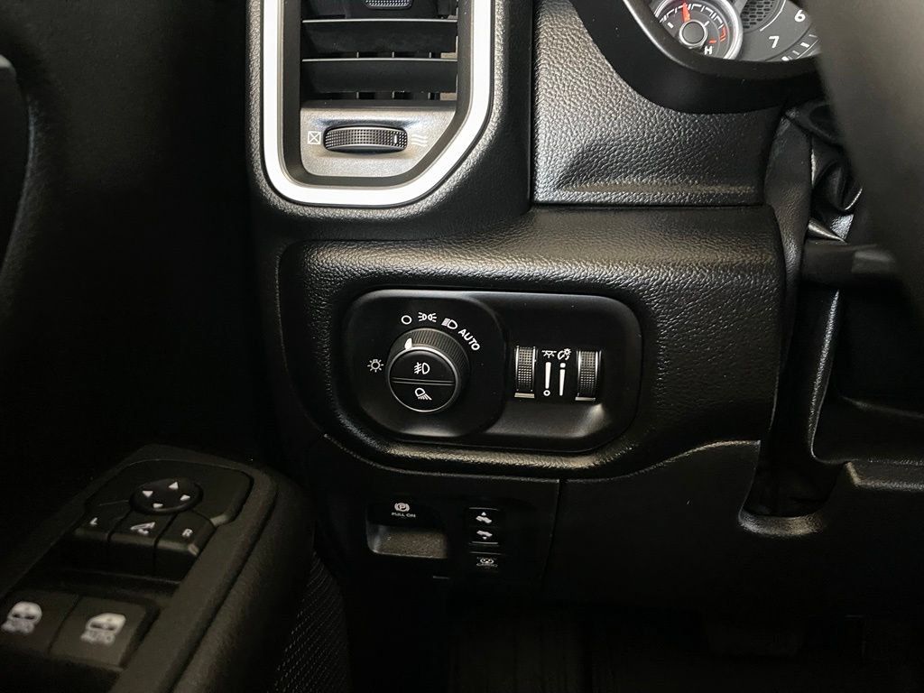 New 2026 RAM 1500 Big Horn AWD/4WD image 22