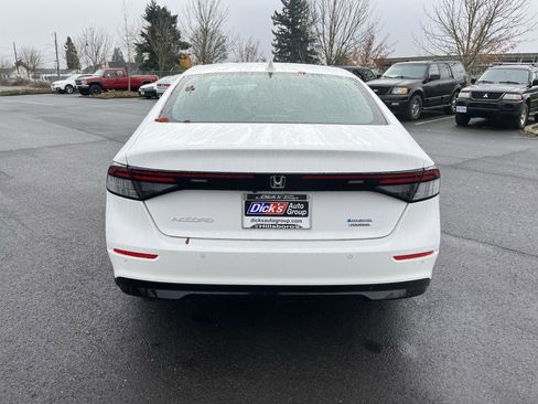 New 2025 Honda Accord Touring image 4