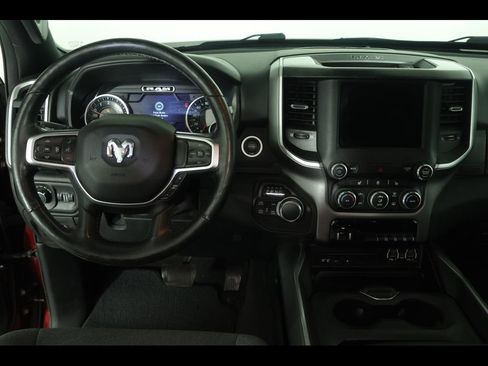 Used 2019 RAM 1500 Big Horn AWD/4WD image 17