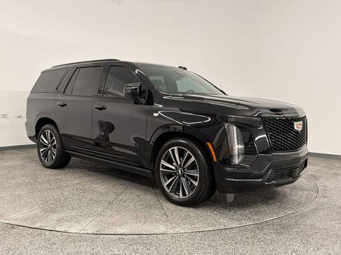 Used 2025 Cadillac Escalade Sport w/ Touring Package AWD/4WD image 6