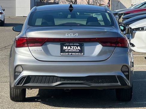 Used 2024 Kia Forte LXS FWD image 5