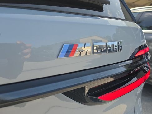 Used 2024 BMW X7 M60i w/ M Sport Professional Package AWD/4WD image 5