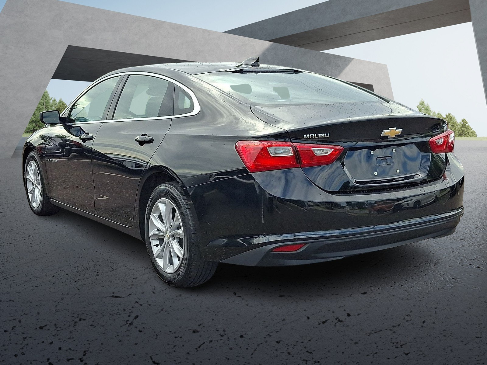 Used 2025 Chevrolet Malibu LT FWD image 4