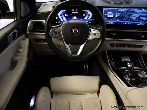 Certified 2024 BMW ALPINA XB7 image 16