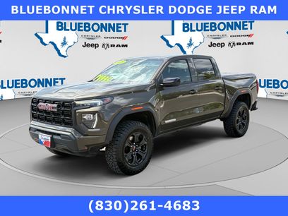 Used 2025 GMC Canyon Elevation
