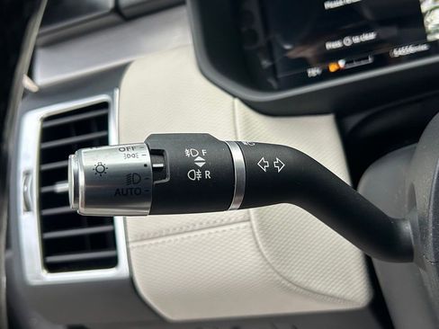 Used 2021 Land Rover Discovery S R-Dynamic image 51