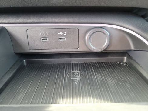 New 2026 Nissan Sentra SV w/ SV Convenience Package FWD image 19