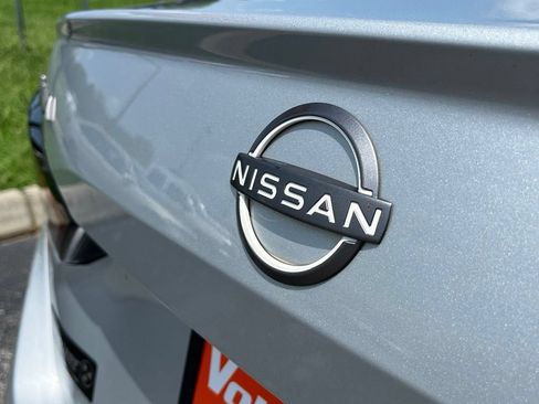 Used 2023 Nissan Altima 2.5 SV FWD image 10