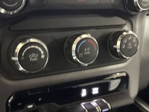 Used 2021 RAM 1500 Big Horn AWD/4WD image 16