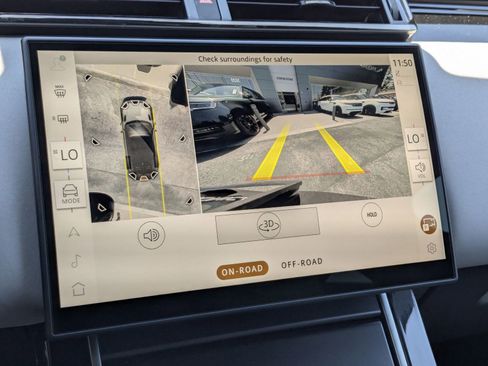 New 2026 Land Rover Range Rover Velar Dynamic SE image 13