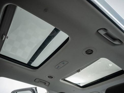 Used 2020 Chevrolet Traverse Premier w/ Redline Edition image 37