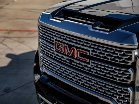 Used 2022 GMC Sierra 3500 Denali w/ Technology Package image 26