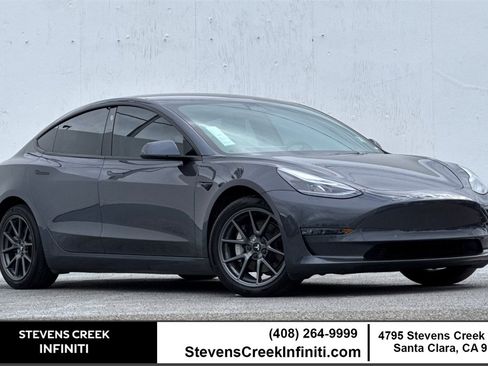 Used 2022 Tesla Model 3 Long Range image 1