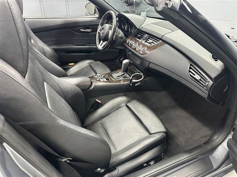 Used 2010 BMW Z4 sDrive30i image 14