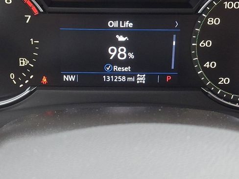 Used 2019 Cadillac XT4 Luxury w/ Cold Weather Package AWD/4WD image 20