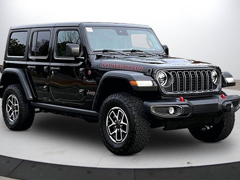 Certified 2024 Jeep Wrangler Unlimited Rubicon w/ Convenience Group image 2