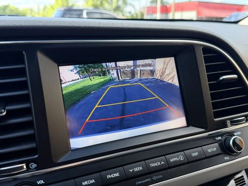 Used 2018 Hyundai Elantra Value Edition w/ Cargo Package FWD image 21