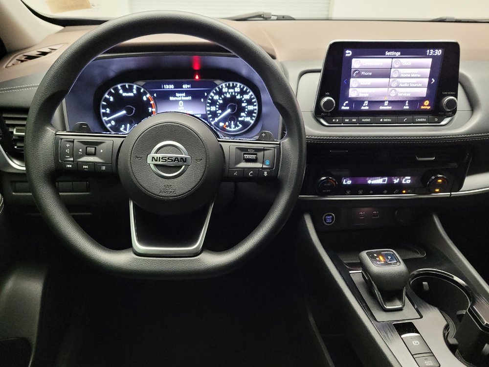 Used 2021 Nissan Rogue SV FWD image 22