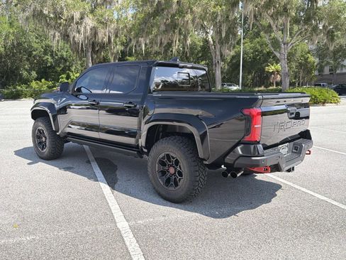 Used 2025 Toyota Tacoma TRD Pro AWD/4WD image 6
