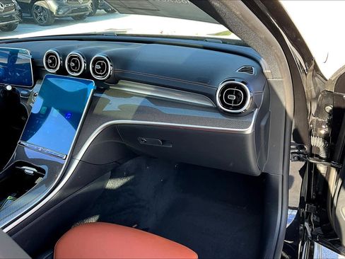 Used 2026 Mercedes-Benz C 43 AMG 4MATIC Sedan image 18