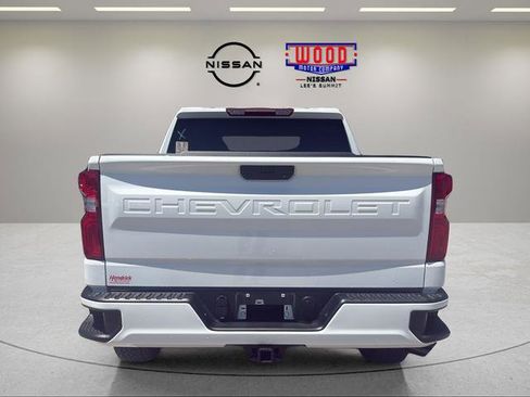 Used 2022 Chevrolet Silverado 1500 Custom w/ Safety Confidence Package AWD/4WD image 3