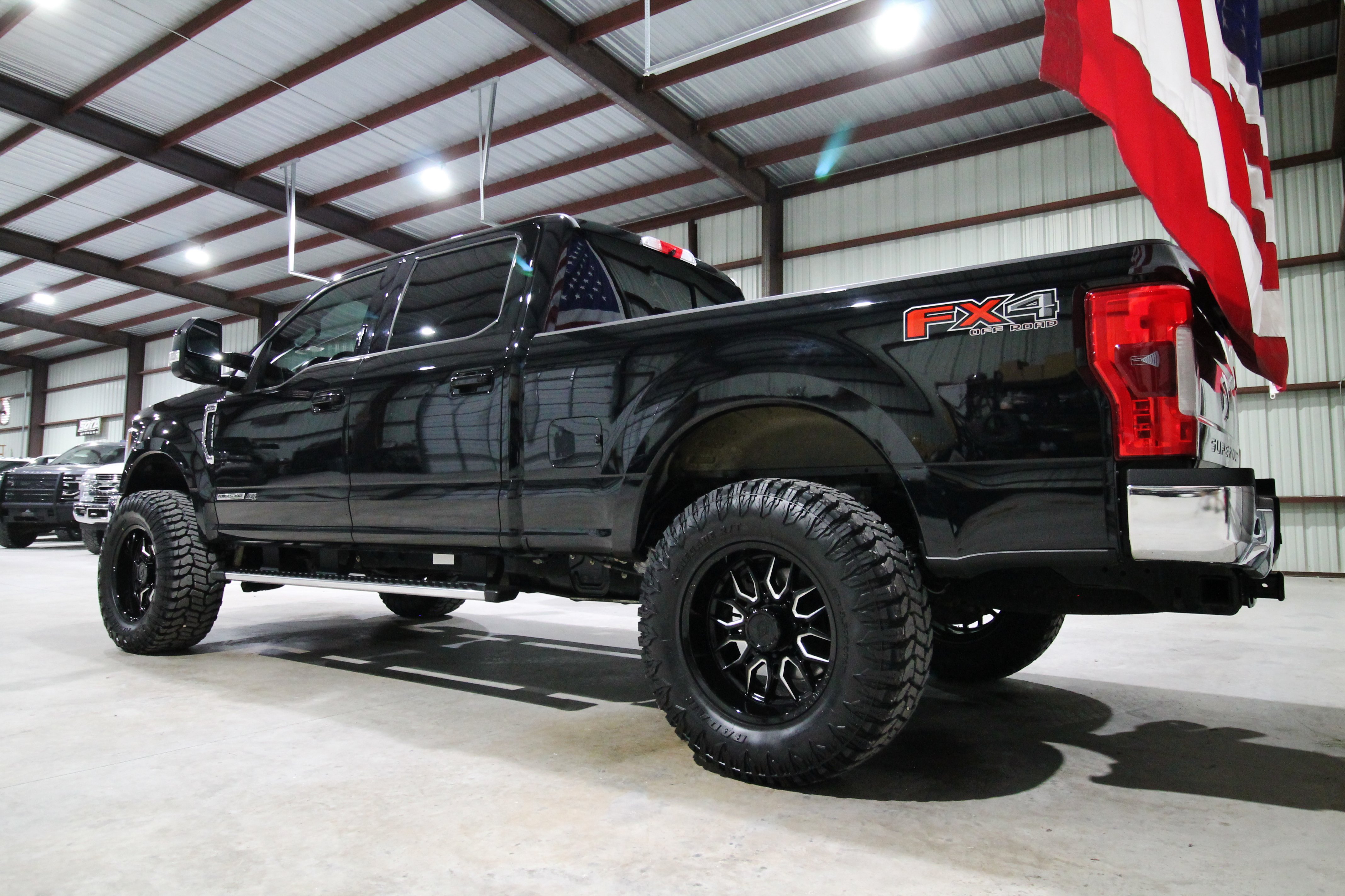 Used 2017 Ford F250 Lariat w/ Lariat Ultimate Package AWD/4WD image 8