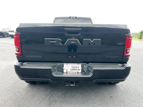 Used 2025 RAM 3500 Big Horn AWD/4WD image 6