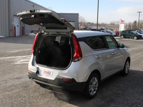 Used 2020 Kia Soul LX image 7