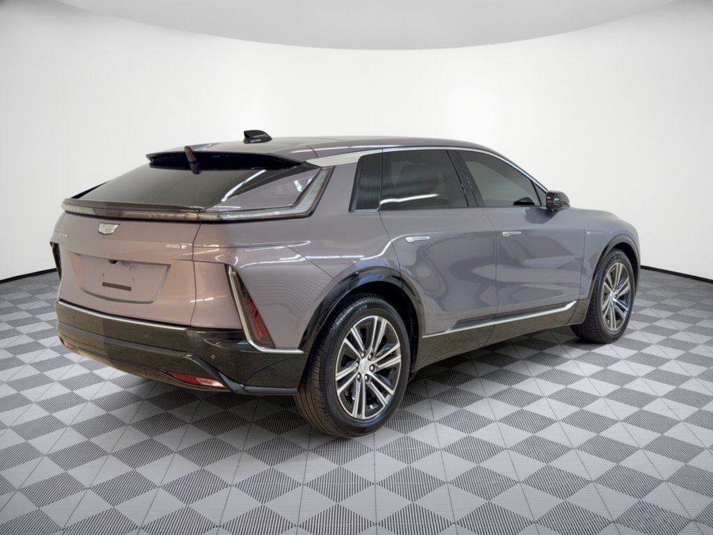 Used 2024 Cadillac Lyriq Luxury RWD image 9