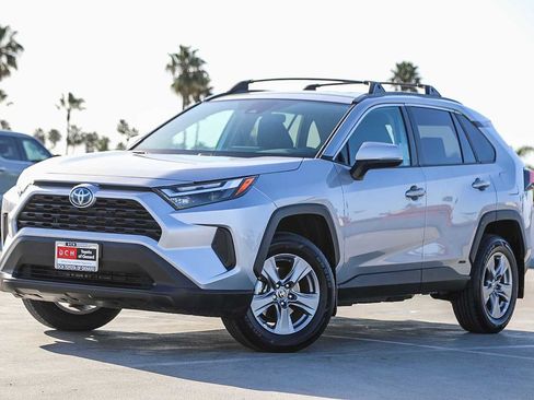 Certified 2024 Toyota RAV4 XLE image 1