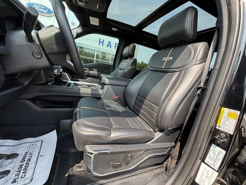 Used 2024 Ford F250 Platinum AWD/4WD image 13