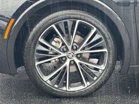 New 2026 Toyota Prius Limited image 30