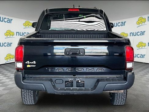 Used 2019 Toyota Tacoma SR AWD/4WD image 5