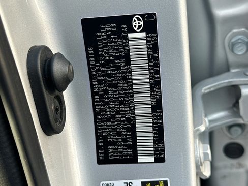 Certified 2024 Toyota Corolla LE image 27