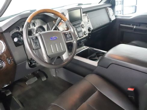 Used 2015 Ford F250 Platinum w/ Snow Plow Prep Package AWD/4WD image 24